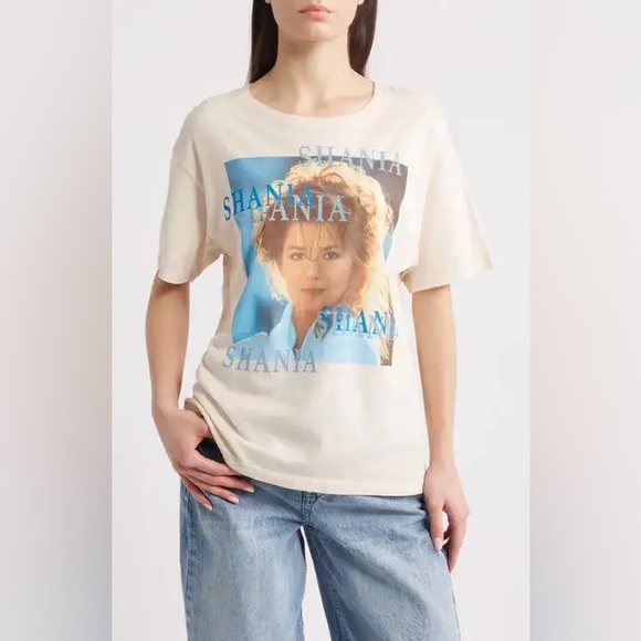 NWT Daydreamer Shania Twain Woman In Me Boyfriend ~Dirty White~